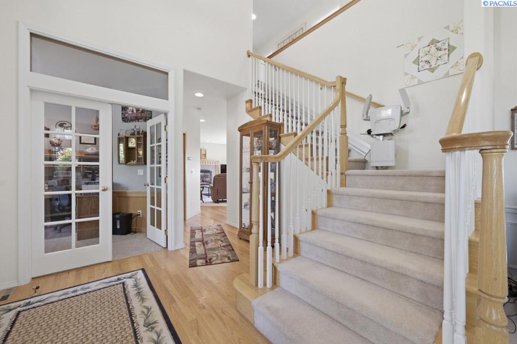1525 NW Nicole Ct