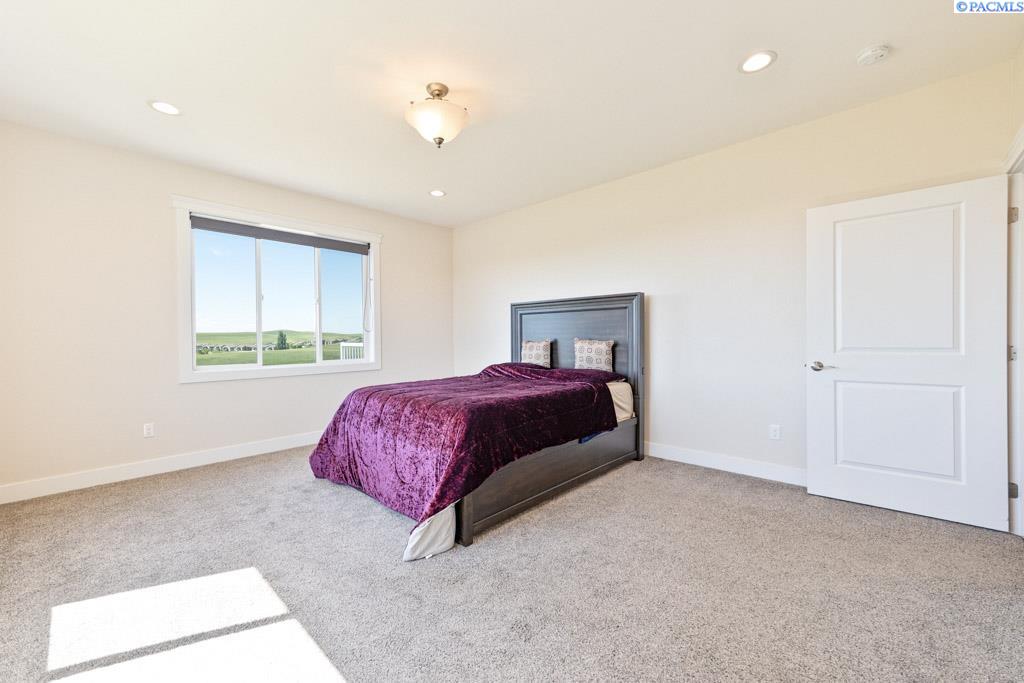 1505 SW Capri Ct
