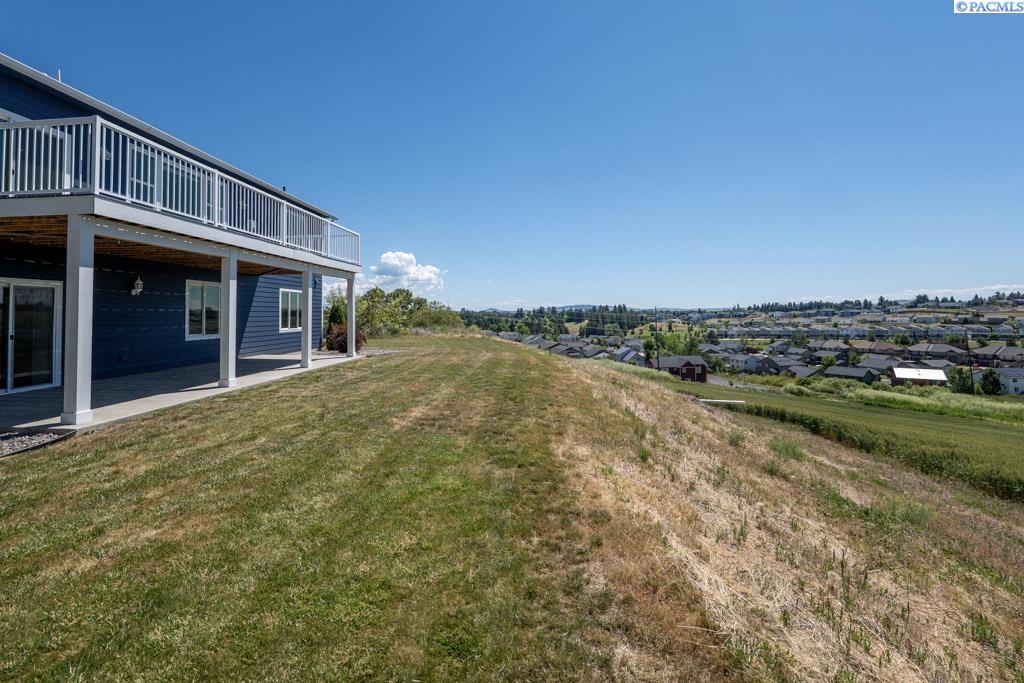 1505 SW Capri Ct