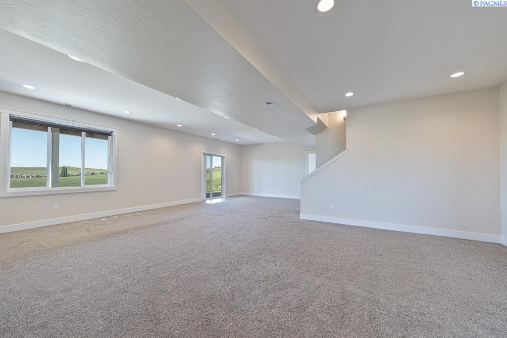 1505 SW Capri Ct
