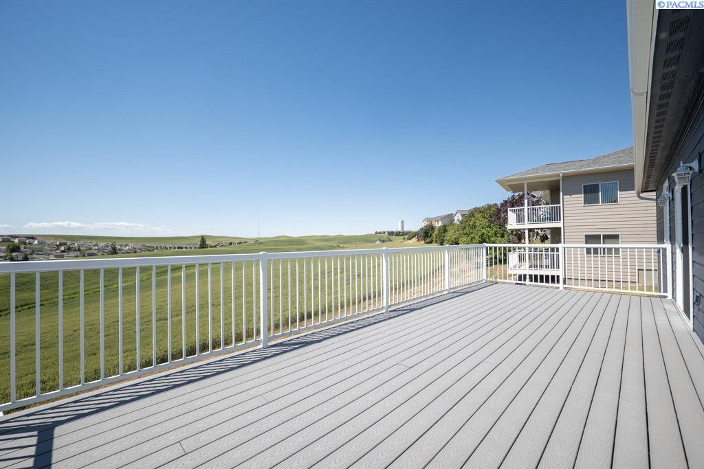 1505 SW Capri Ct
