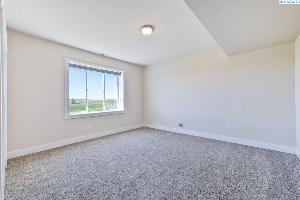 1505 SW Capri Ct