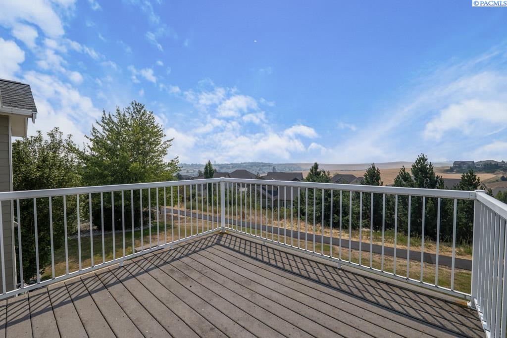 1715 NW Nicole Ct.