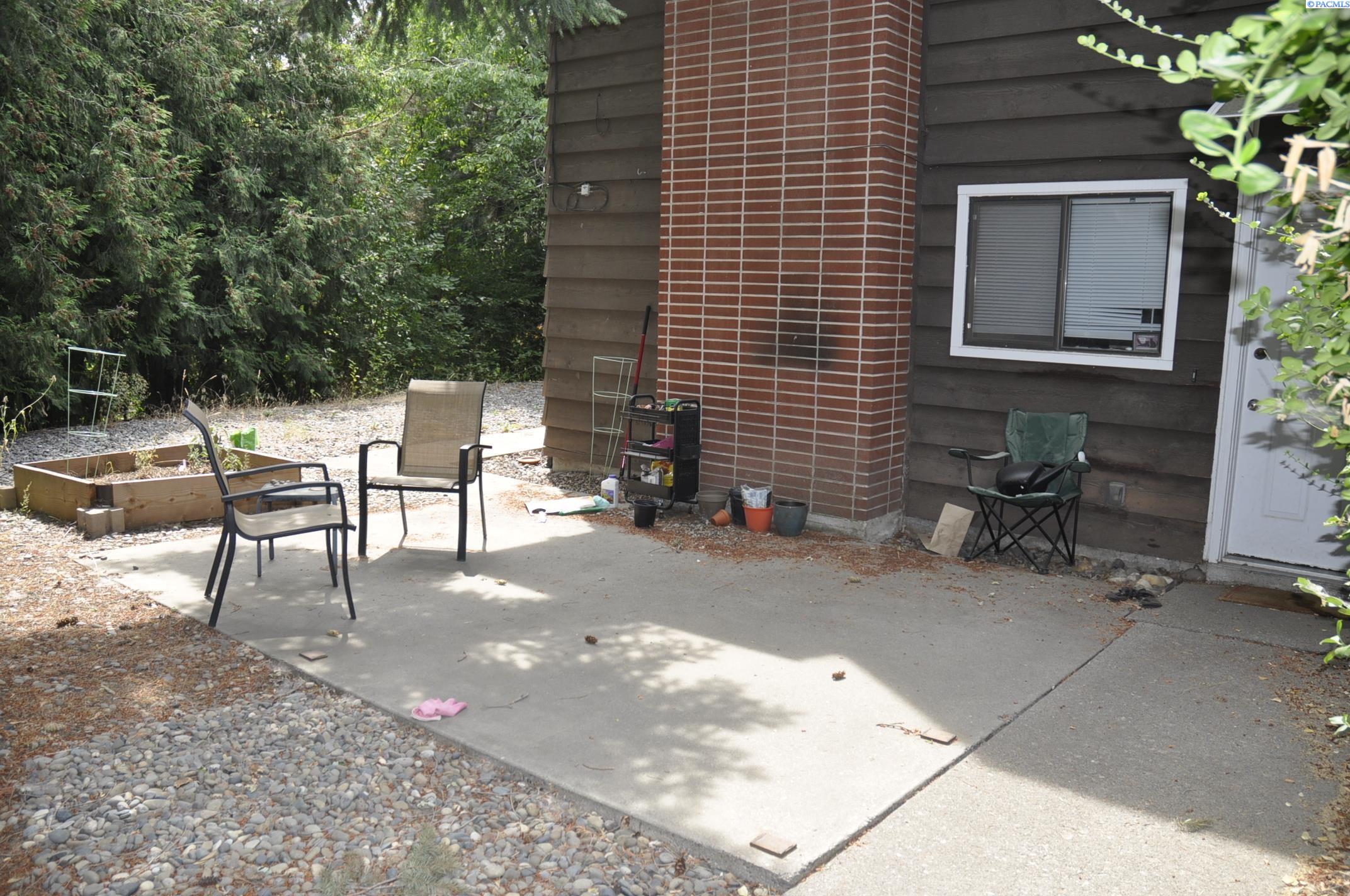 425 NW North Street