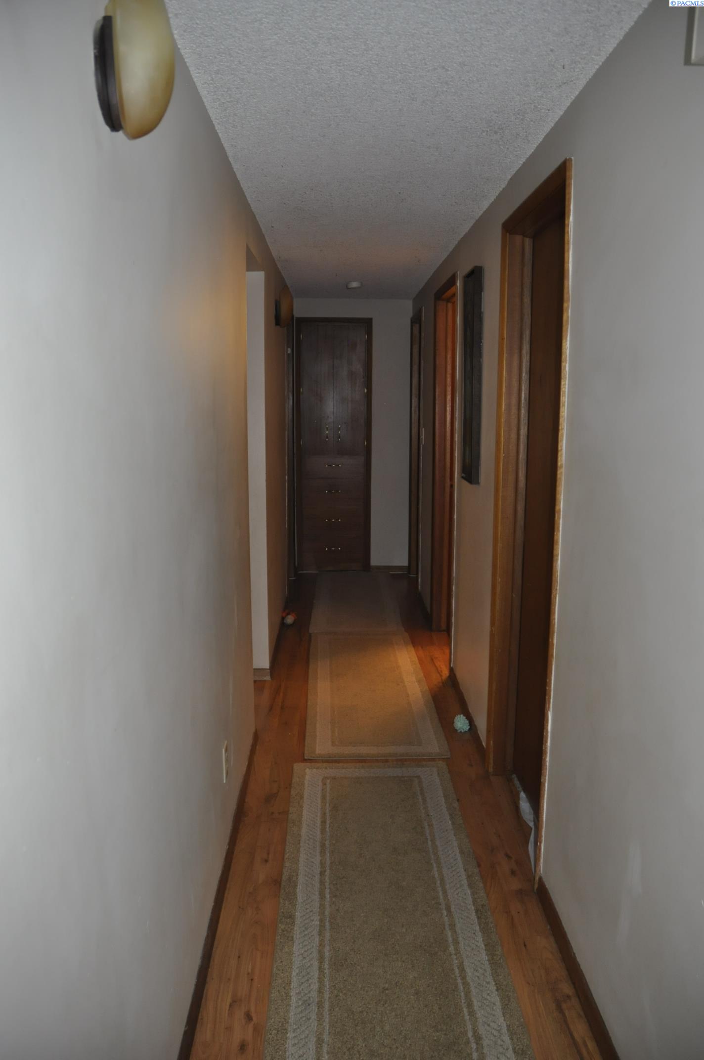 425 NW North Street