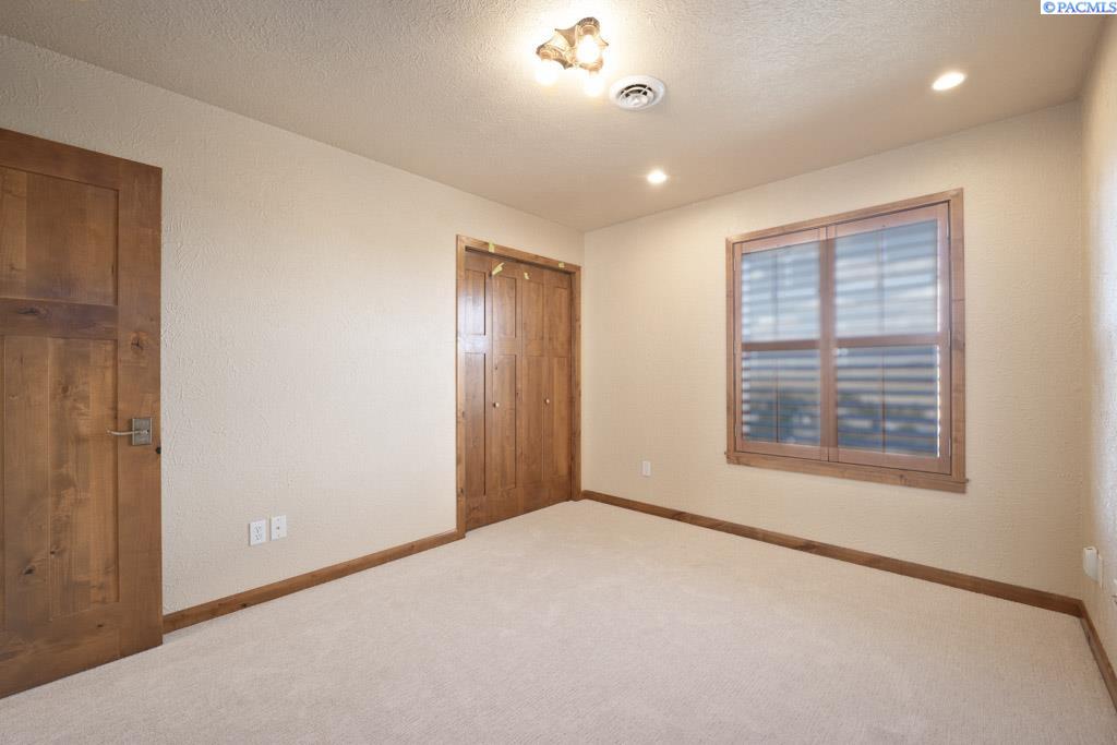 1720 NW Nicole Ct.