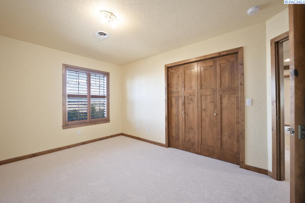 1720 NW Nicole Ct.