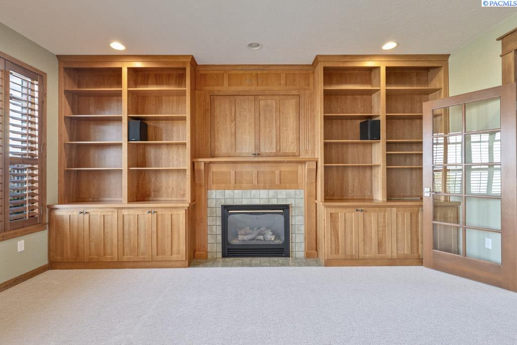 1720 NW Nicole Ct.