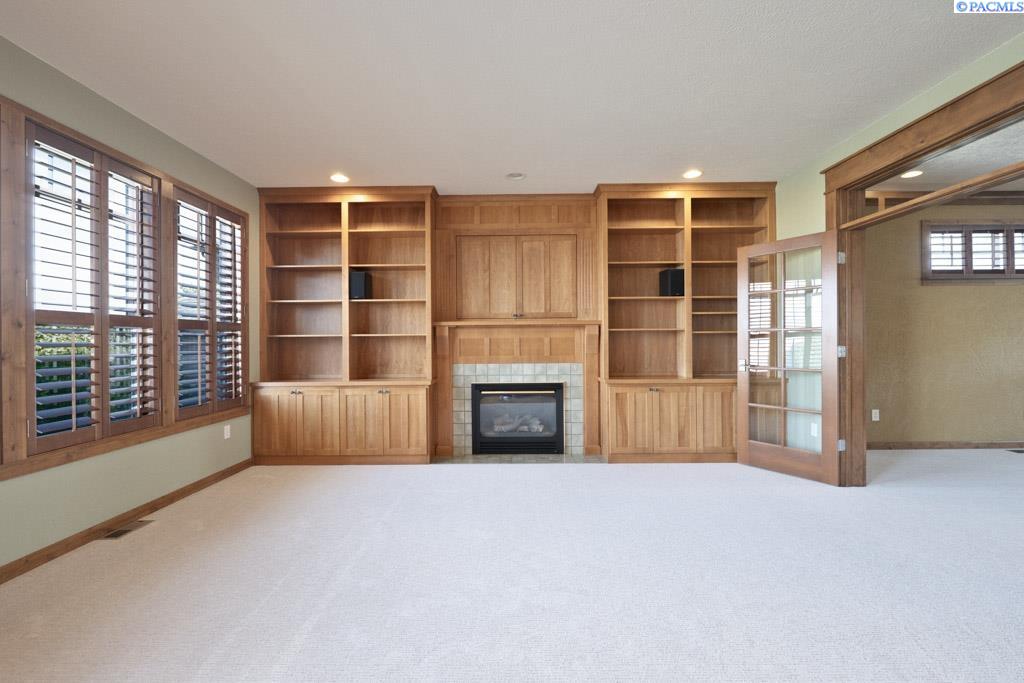 1720 NW Nicole Ct.