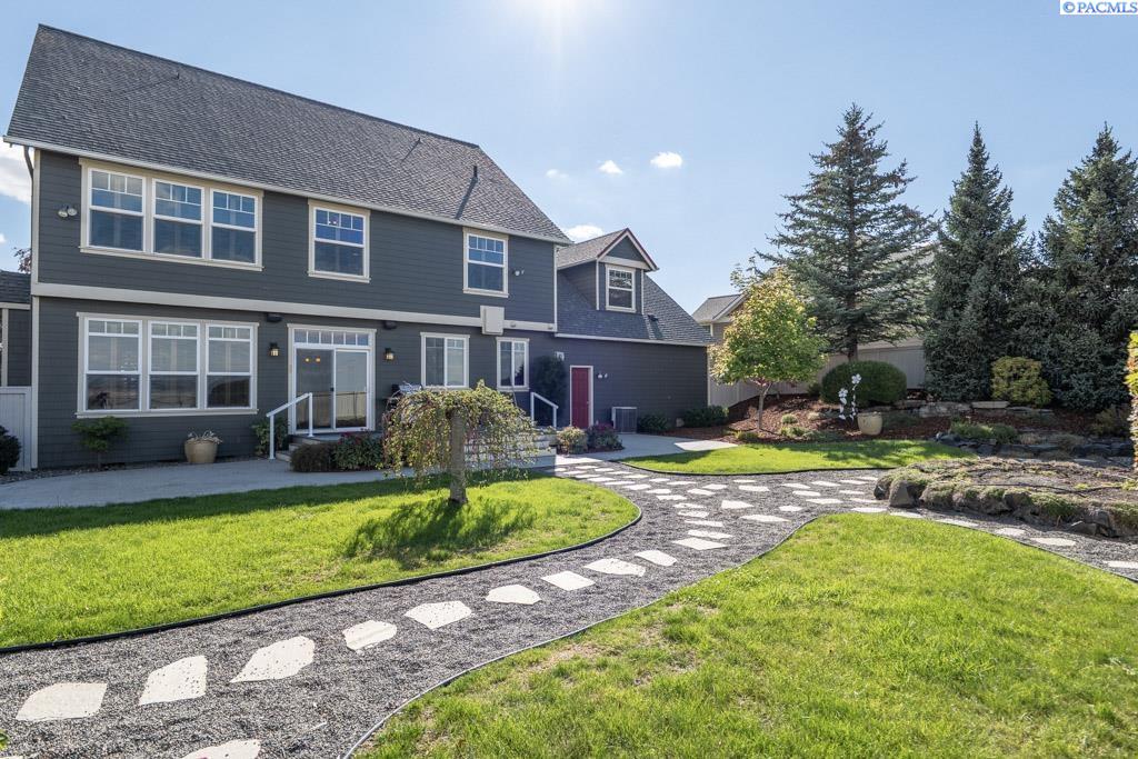1720 NW Nicole Ct.