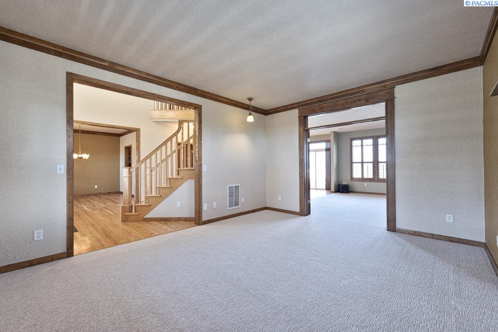 1720 NW Nicole Ct.