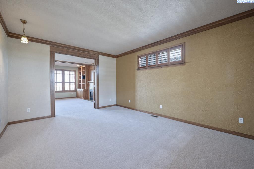 1720 NW Nicole Ct.