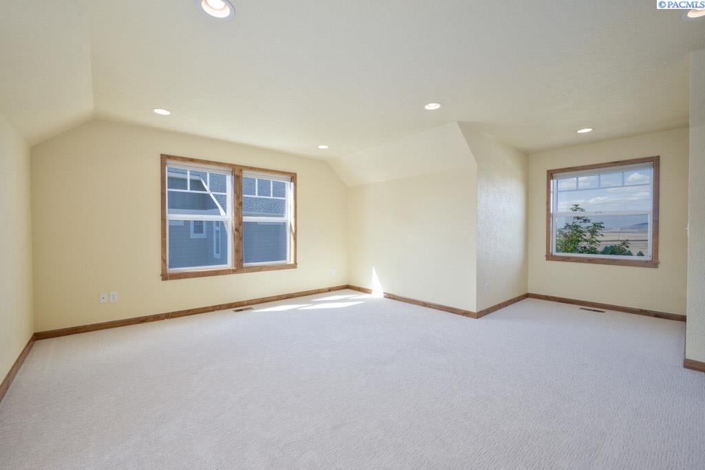 1720 NW Nicole Ct.