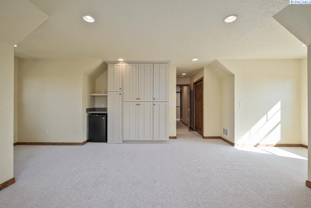 1720 NW Nicole Ct.