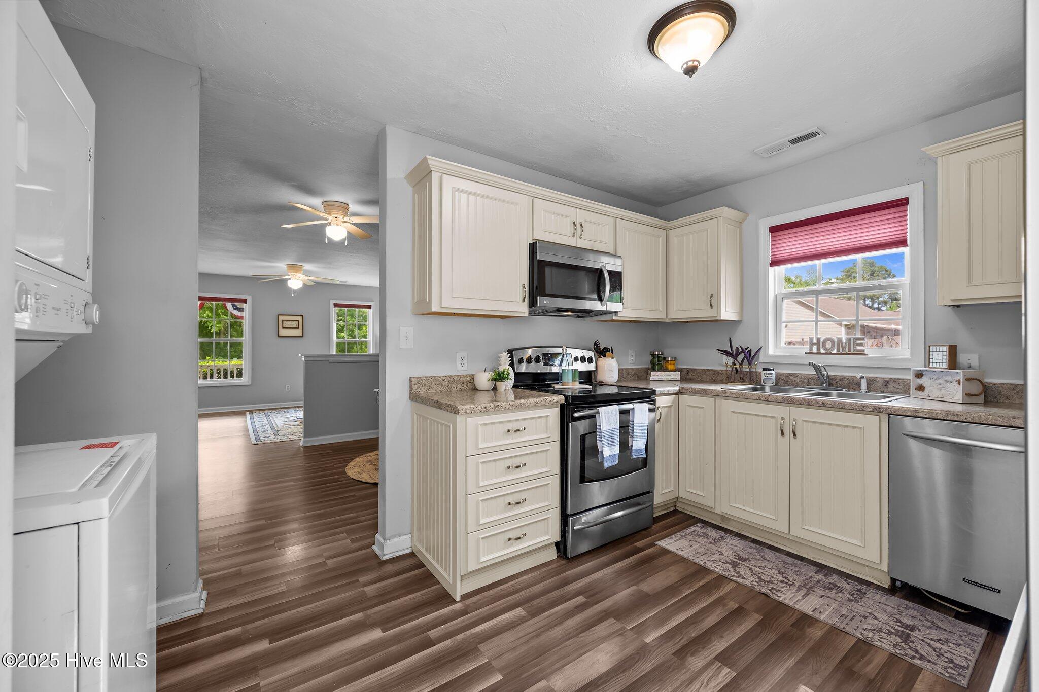 1015 Humphrey Road