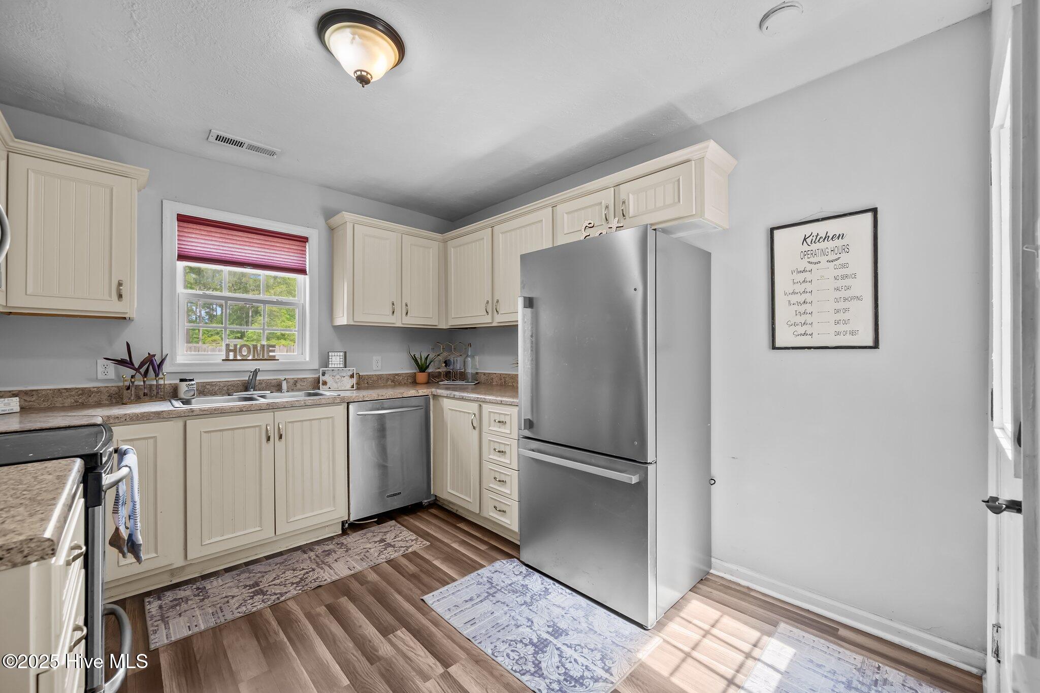 1015 Humphrey Road