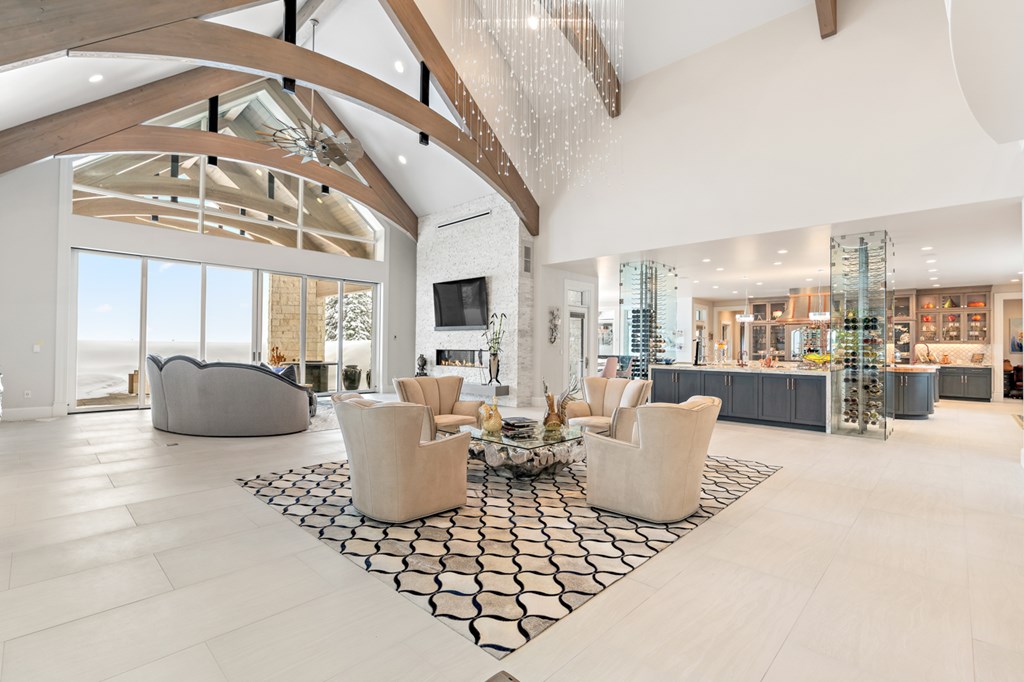 649 Migratory Ridge, McCall