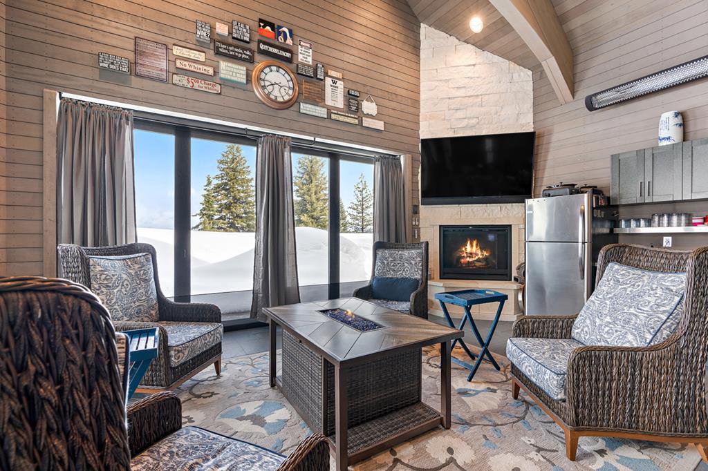 649 Migratory Ridge, McCall