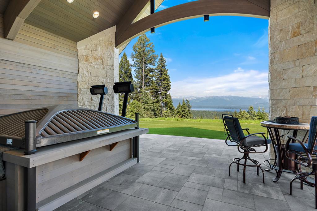 649 Migratory Ridge, McCall