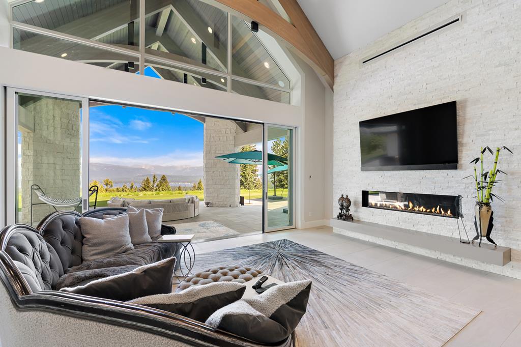 649 Migratory Ridge, McCall