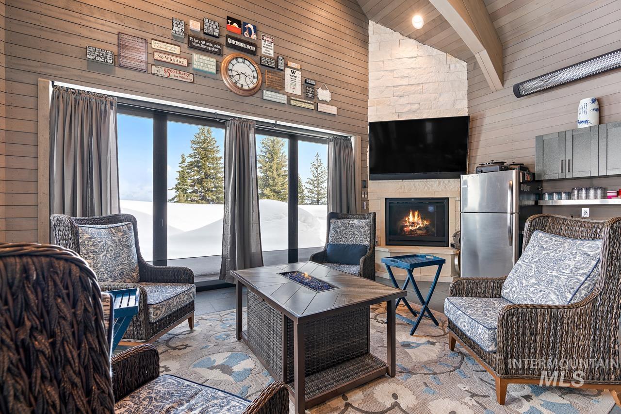 649 Migratory Ridge Way