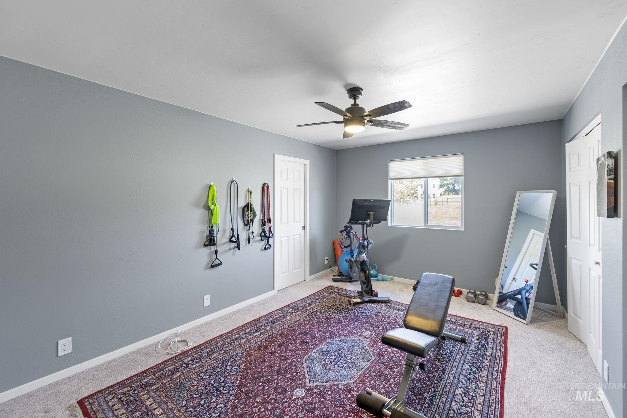 955 Valley View Lane