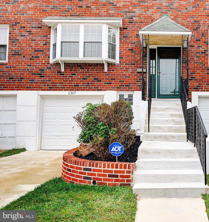 1367 ADAIR ROAD
