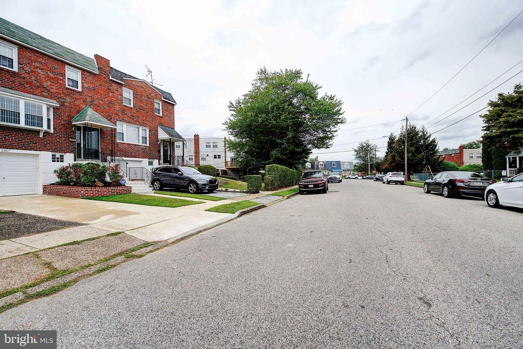 1367 ADAIR ROAD