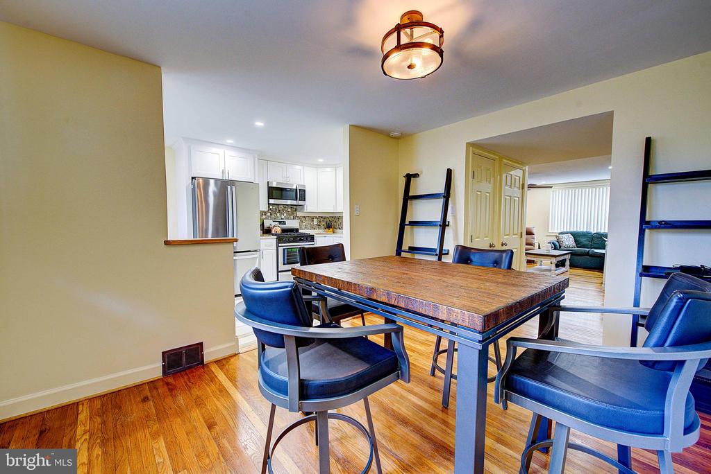 1367 ADAIR ROAD