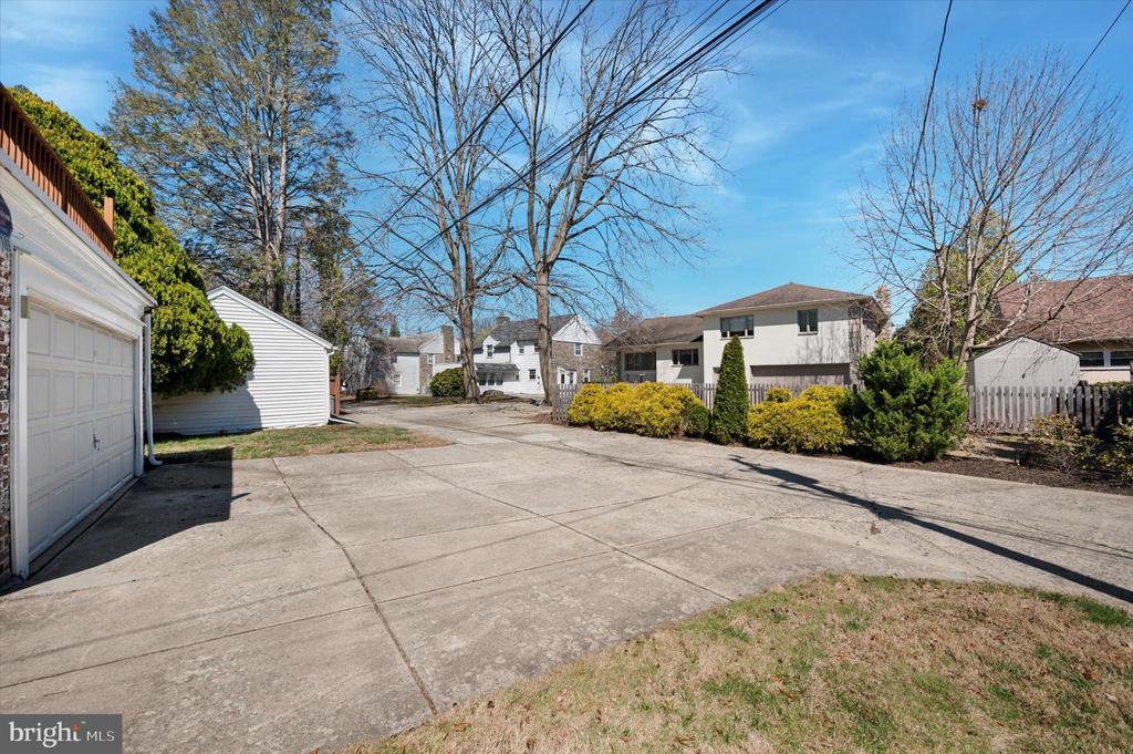 109 BEVERLY ROAD