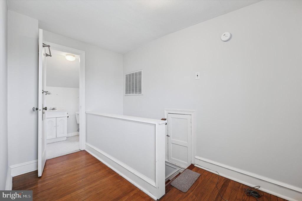 109 BEVERLY ROAD