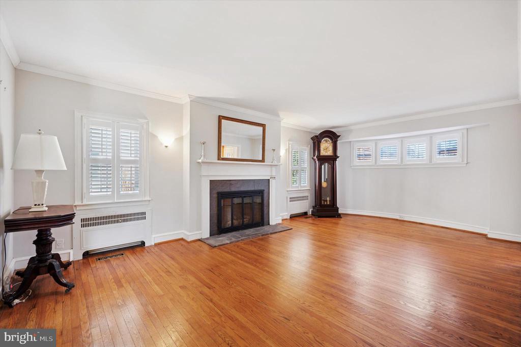 109 BEVERLY ROAD