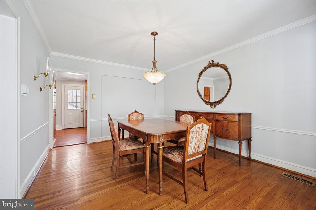 109 BEVERLY ROAD