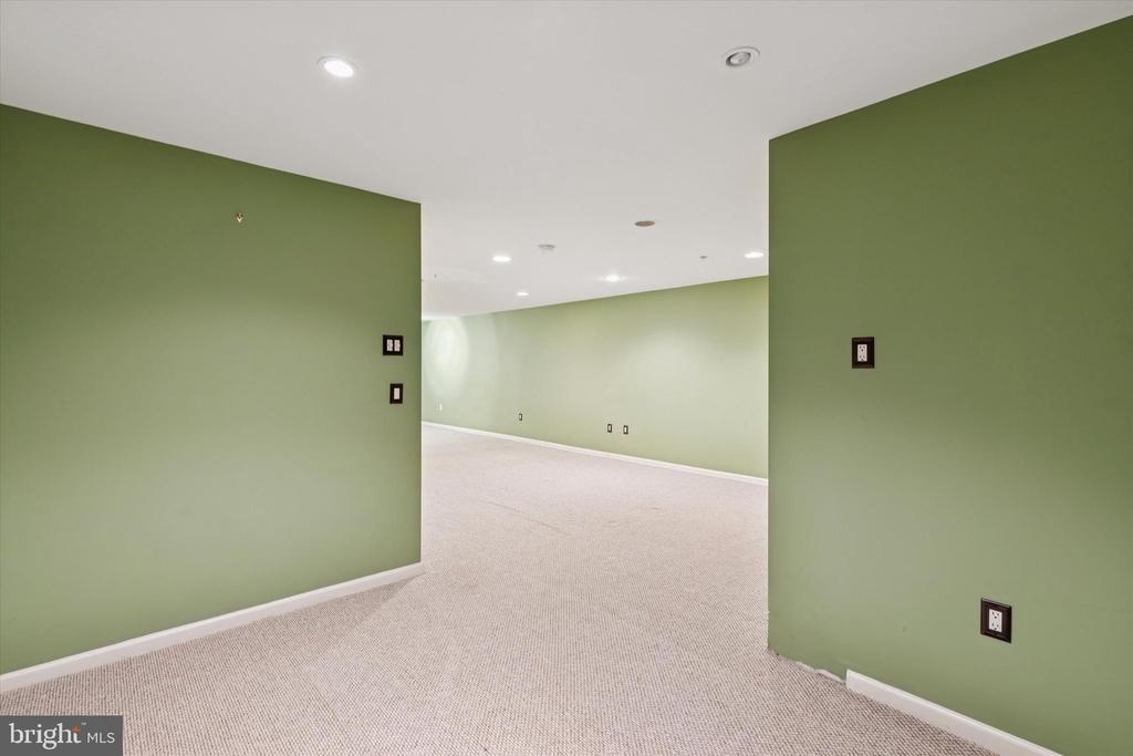 106 DONNA DRIVE
