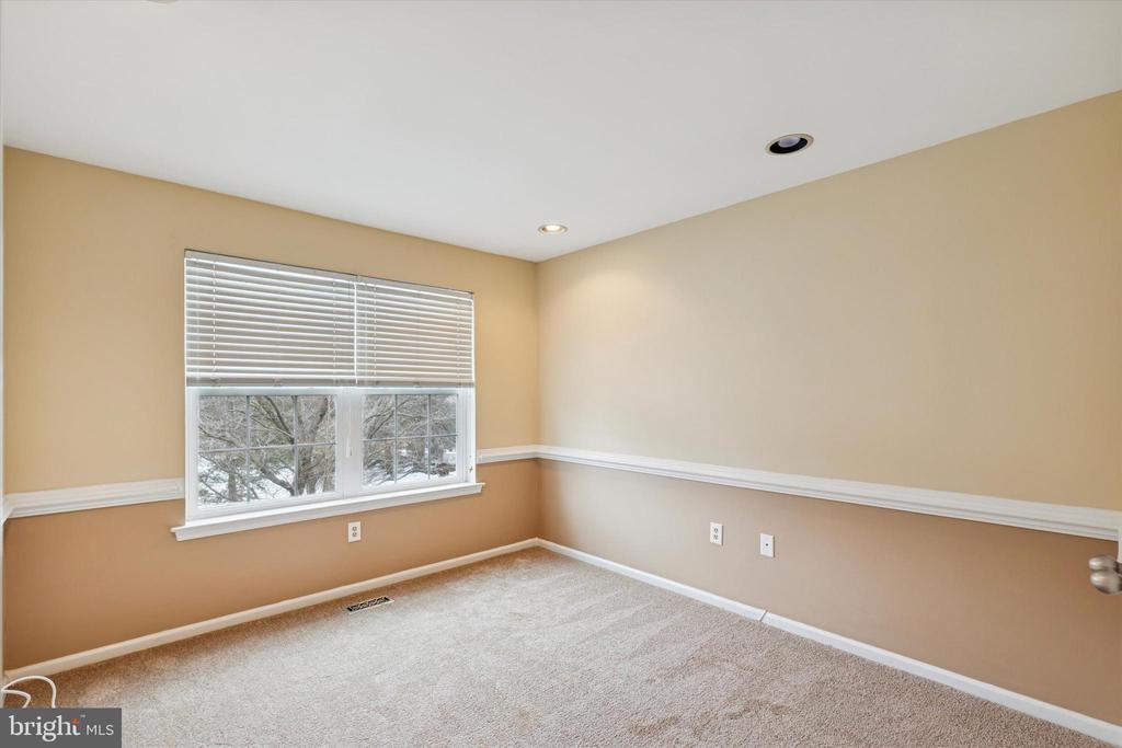 106 DONNA DRIVE