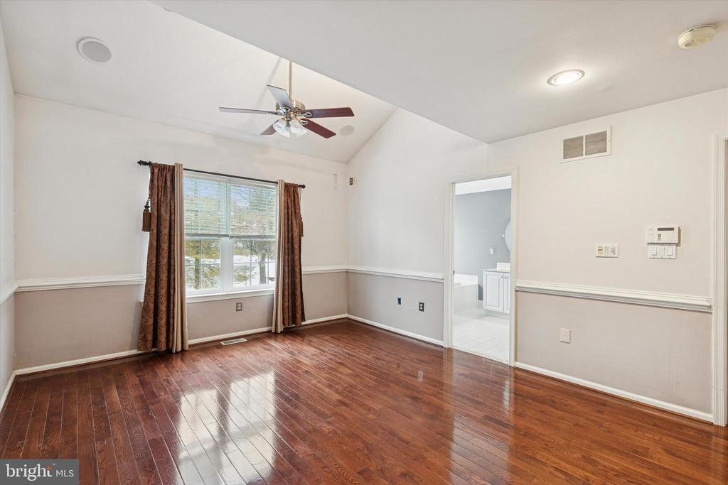 106 DONNA DRIVE