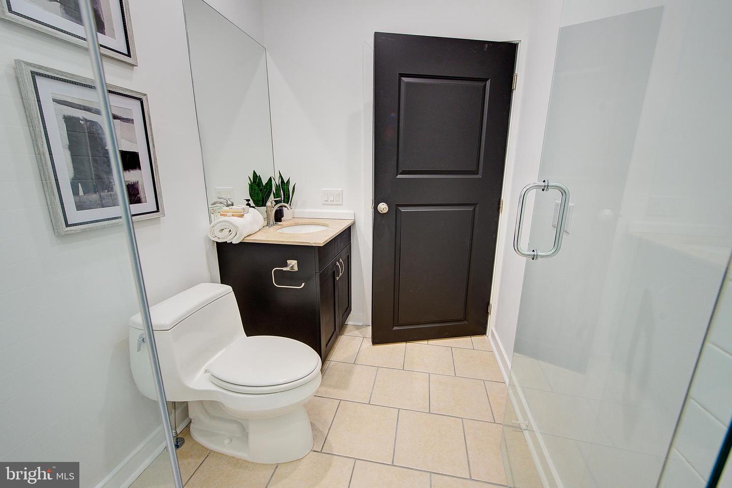 1426 Kenilworth St