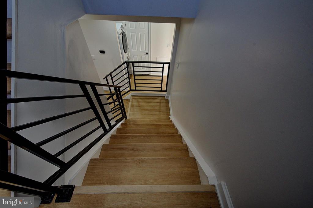 6217 COBBS CREEK PARKWAY