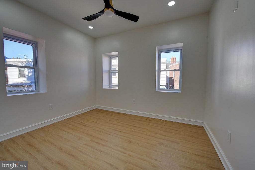 6217 COBBS CREEK PARKWAY