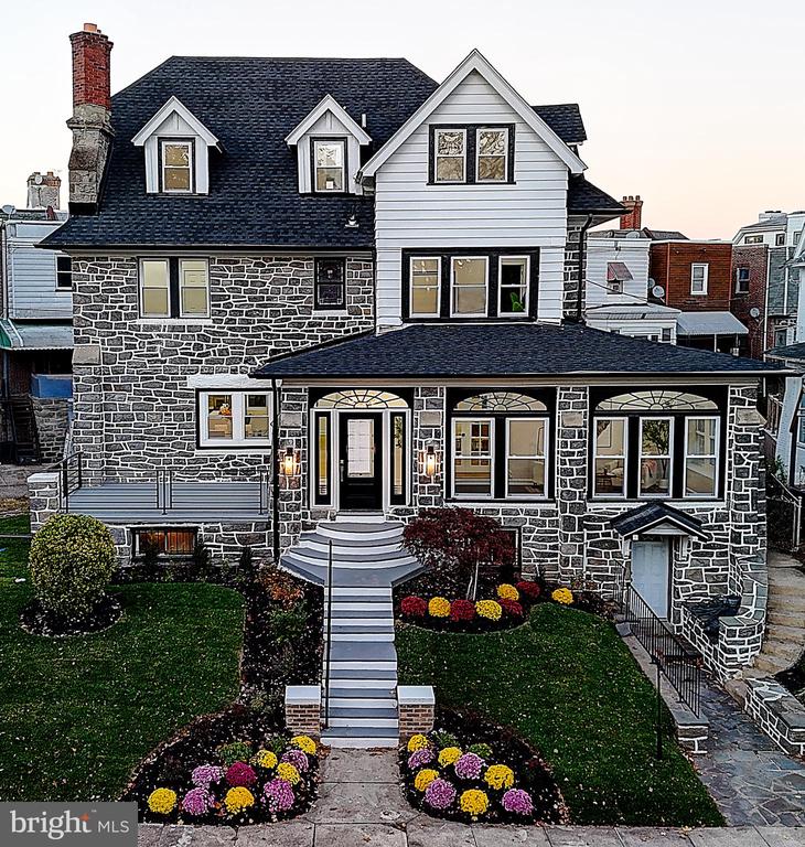 6217 COBBS CREEK PARKWAY