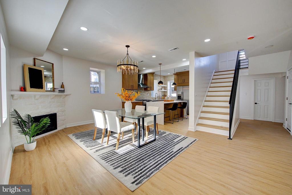 6217 COBBS CREEK PARKWAY