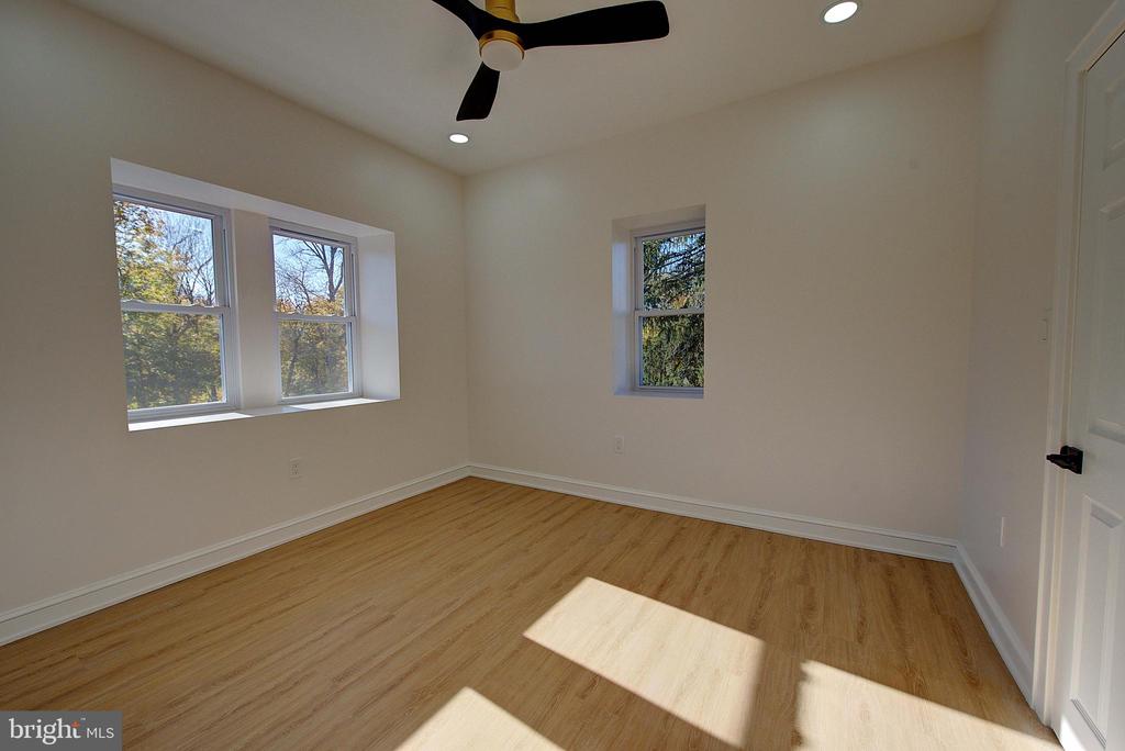 6217 COBBS CREEK PARKWAY