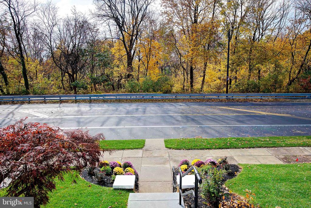 6217 COBBS CREEK PARKWAY