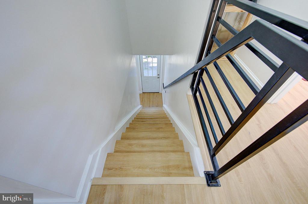 6217 COBBS CREEK PARKWAY