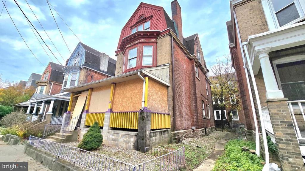 902 S 47TH STREET