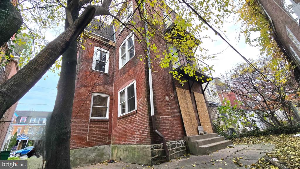902 S 47TH STREET