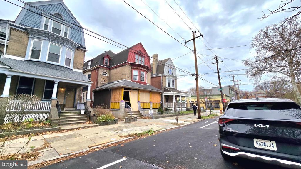 902 S 47TH STREET