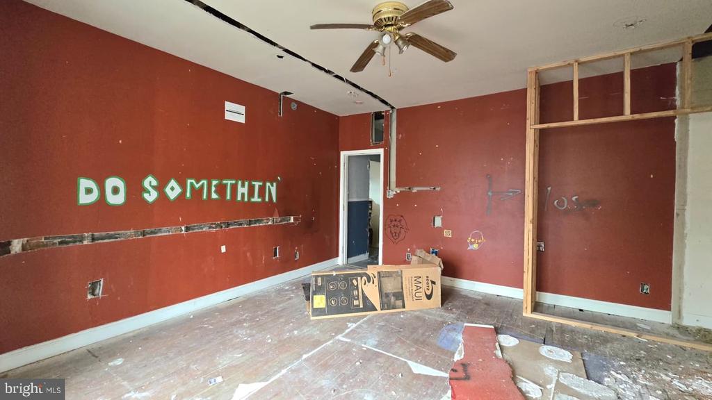 902 S 47TH STREET