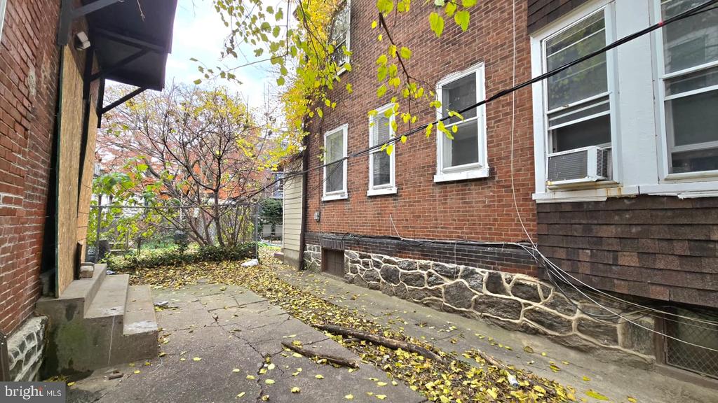 902 S 47TH STREET