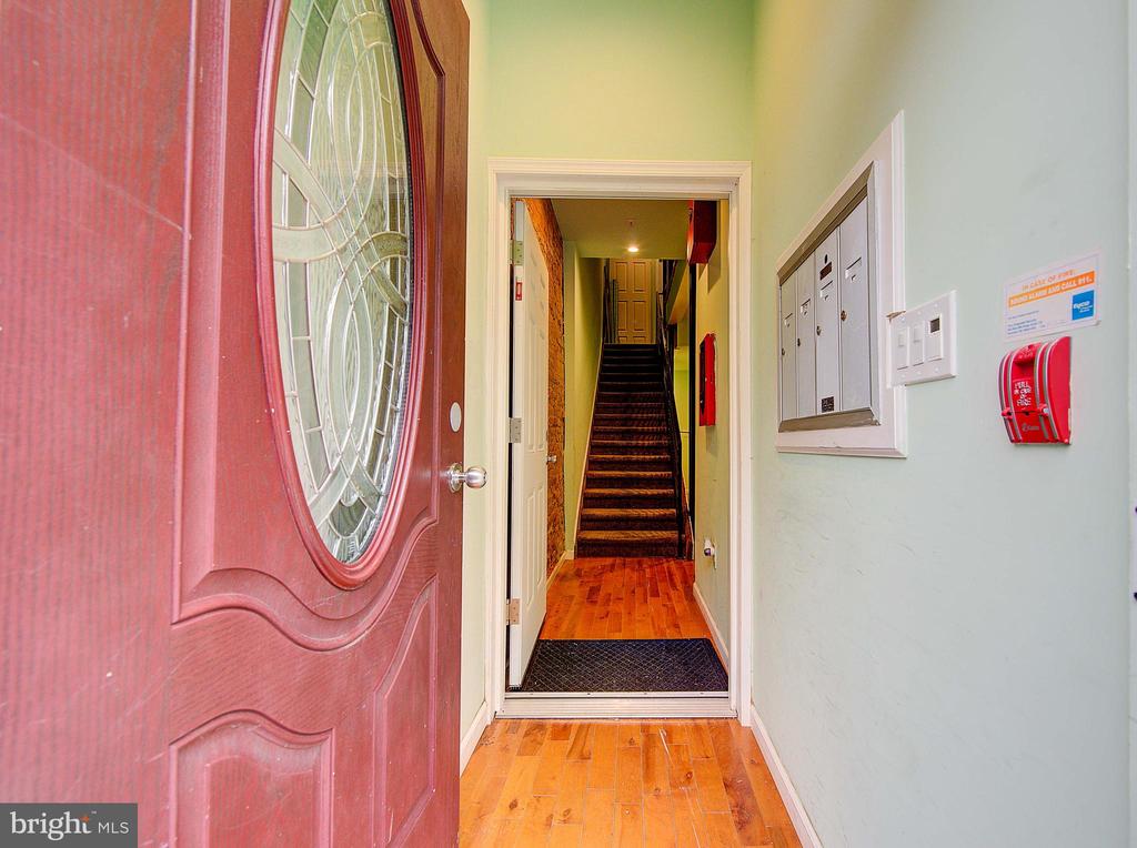 1516 CHRISTIAN STREET